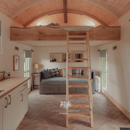 Highland Shepherd Huts 네시브리지 외부 사진
