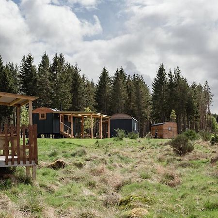 Highland Shepherd Huts 네시브리지 외부 사진