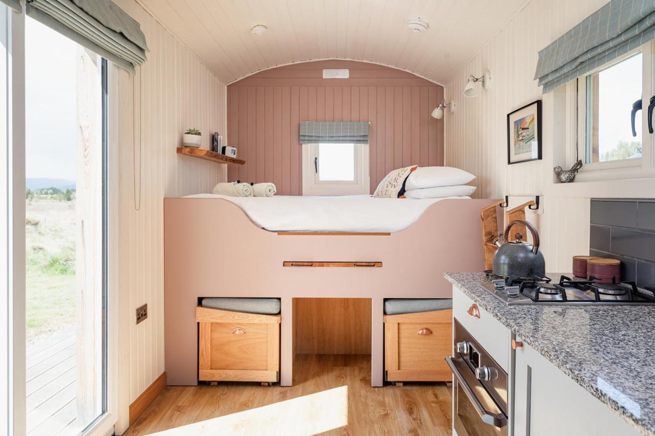 Highland Shepherd Huts 네시브리지 외부 사진